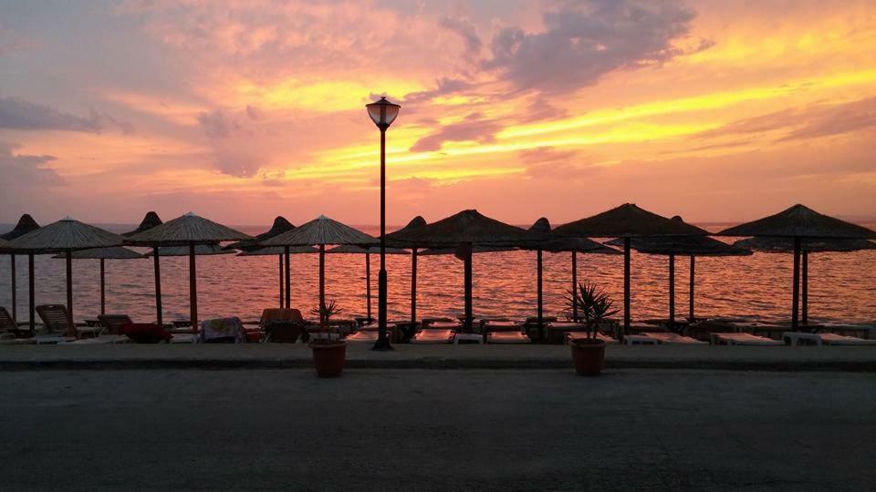 Sunset Hotel Неос-Мармарас Екстер'єр фото